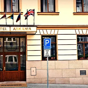 Askania 4*, Praga República Checa