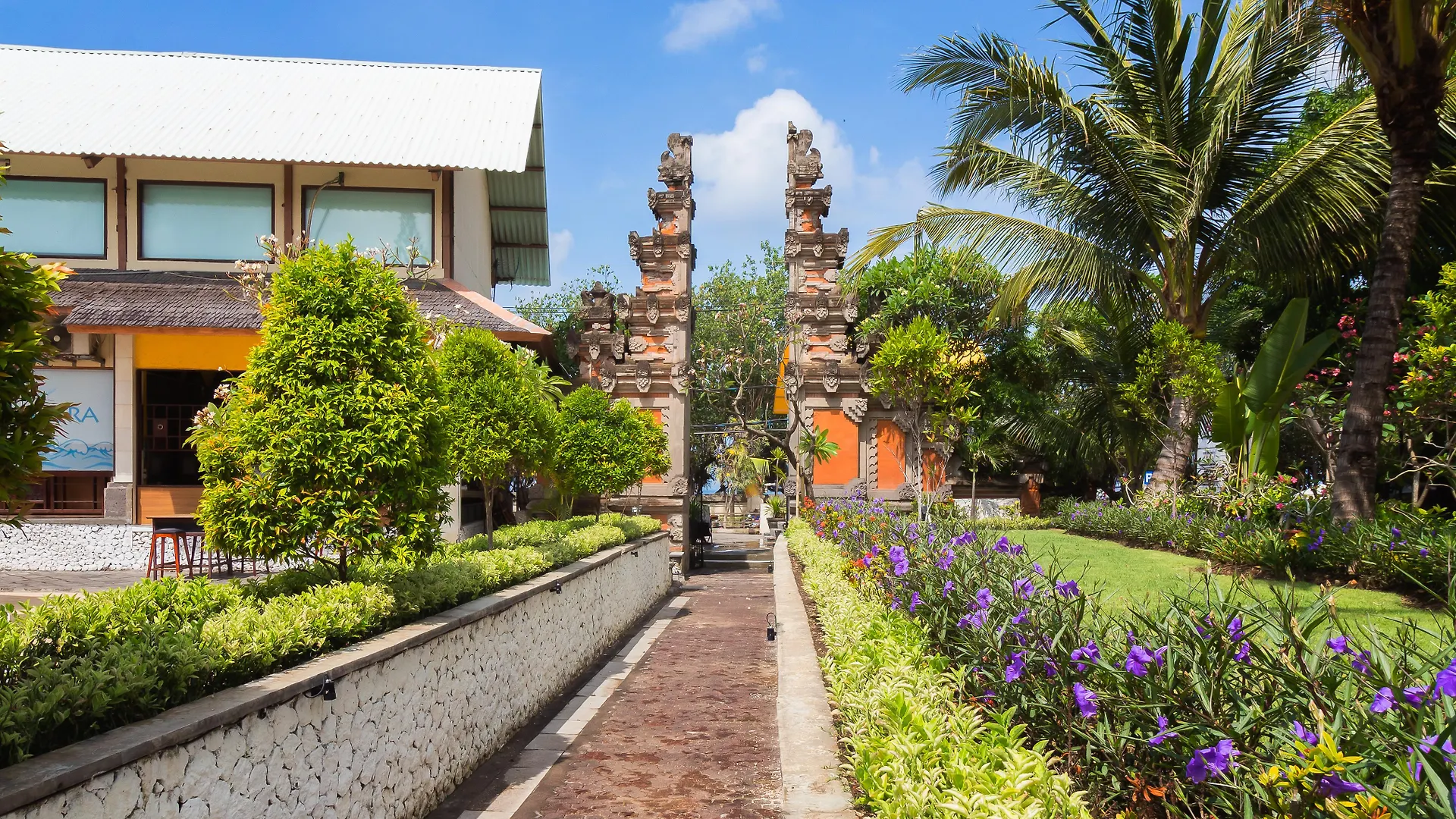 Grand Istana Rama Hotel Kuta Lombok Resort