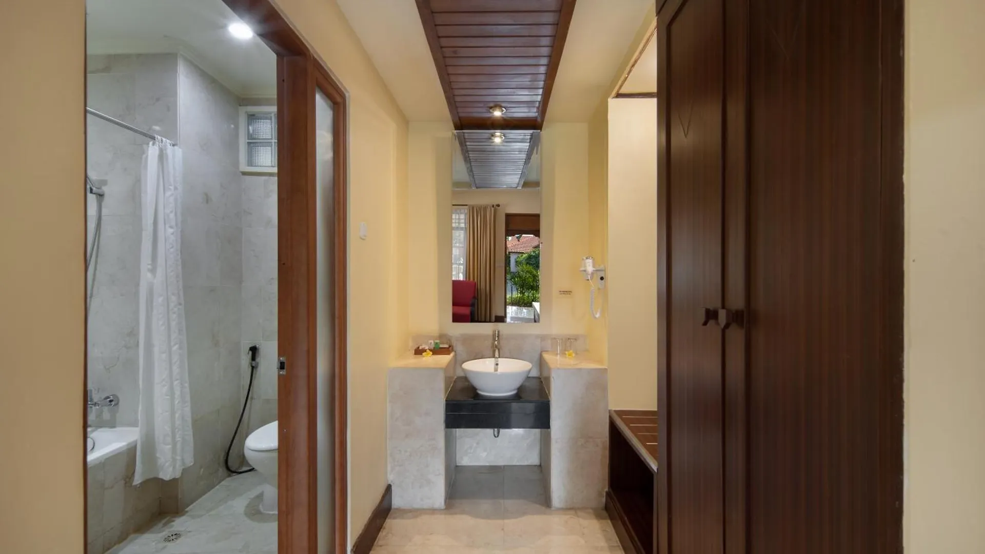 Grand Istana Rama Hotel Kuta Lombok Resort