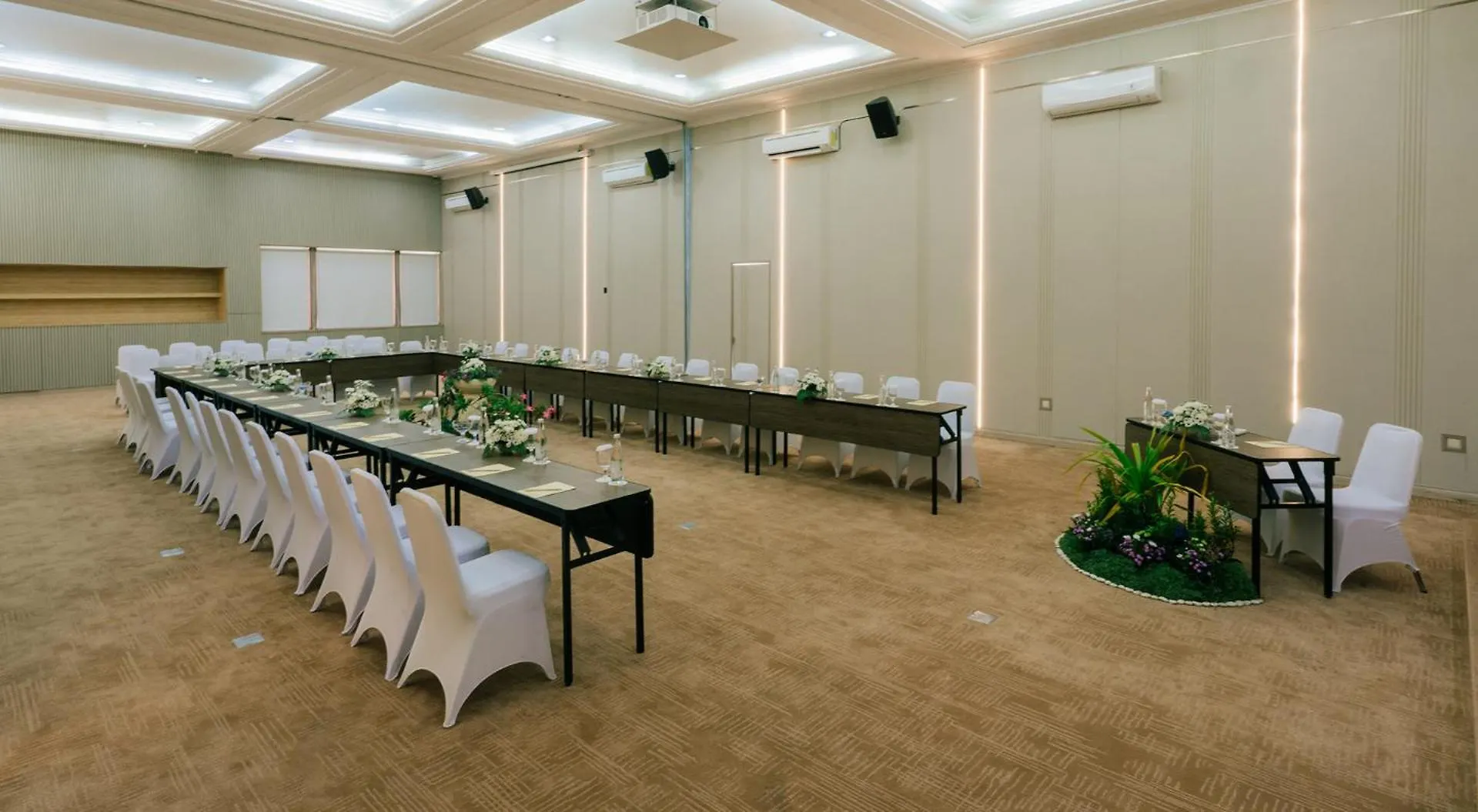 **** Resort Grand Istana Rama Hotel Kuta Lombok Indonesien