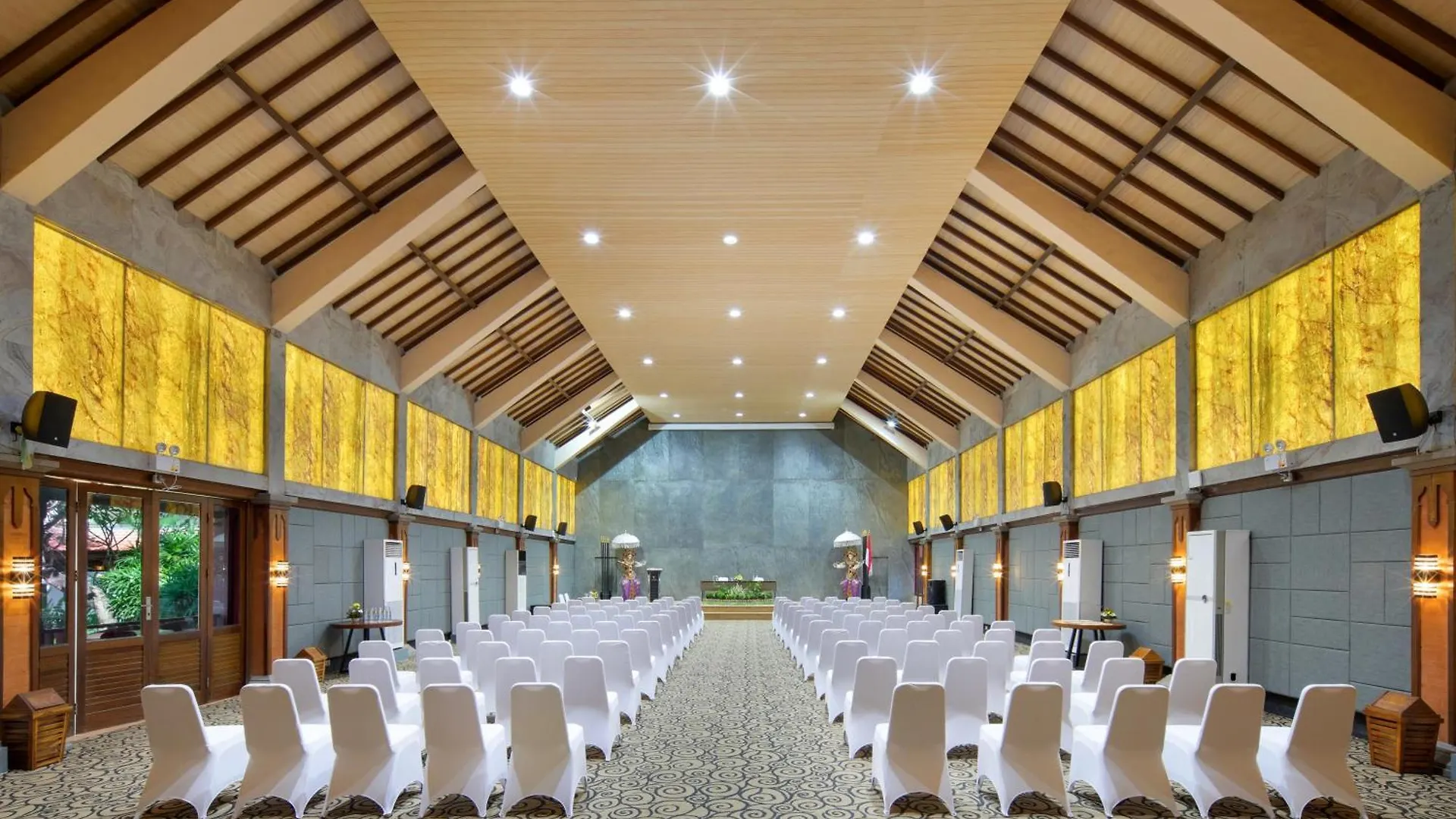 Grand Istana Rama Hotel Kuta Lombok 4*,  Indonésia