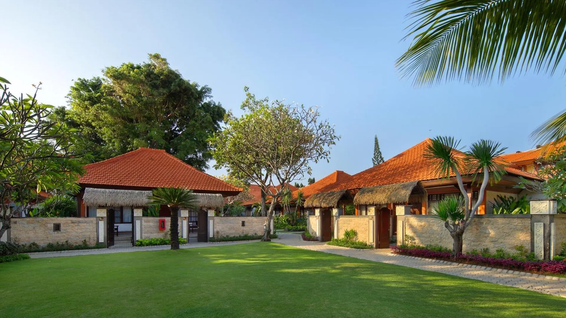 Grand Istana Rama Hotel Kuta Lombok Resort